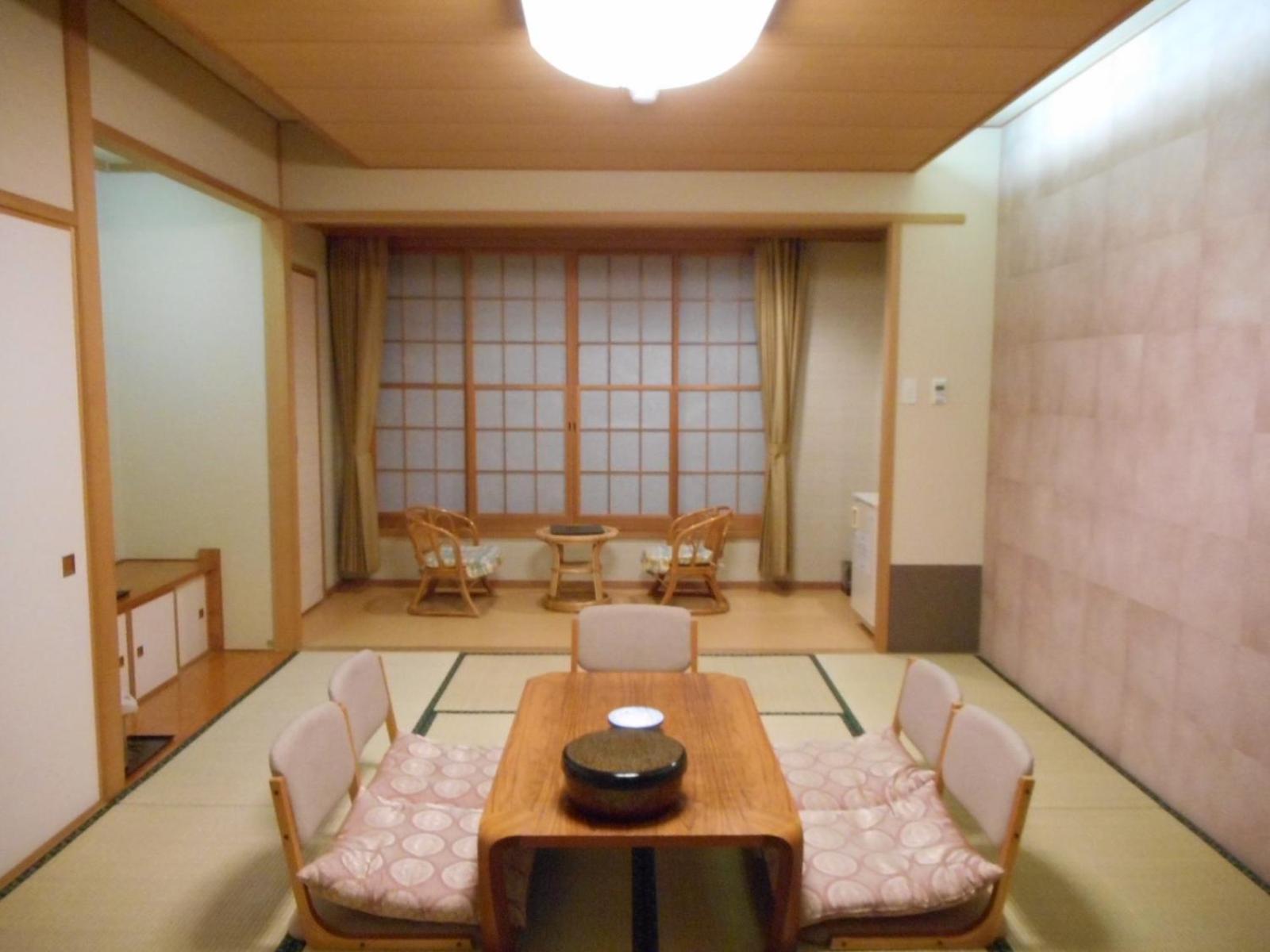 Okutamaji Hotell Ome Exteriör bild