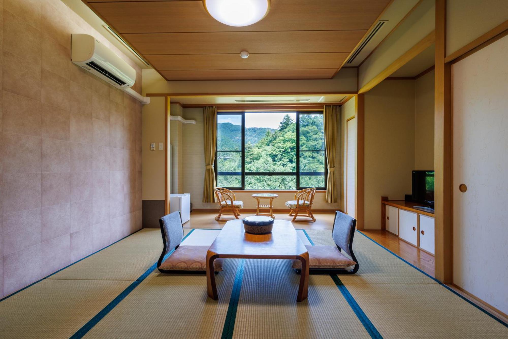Okutamaji Hotell Ome Exteriör bild
