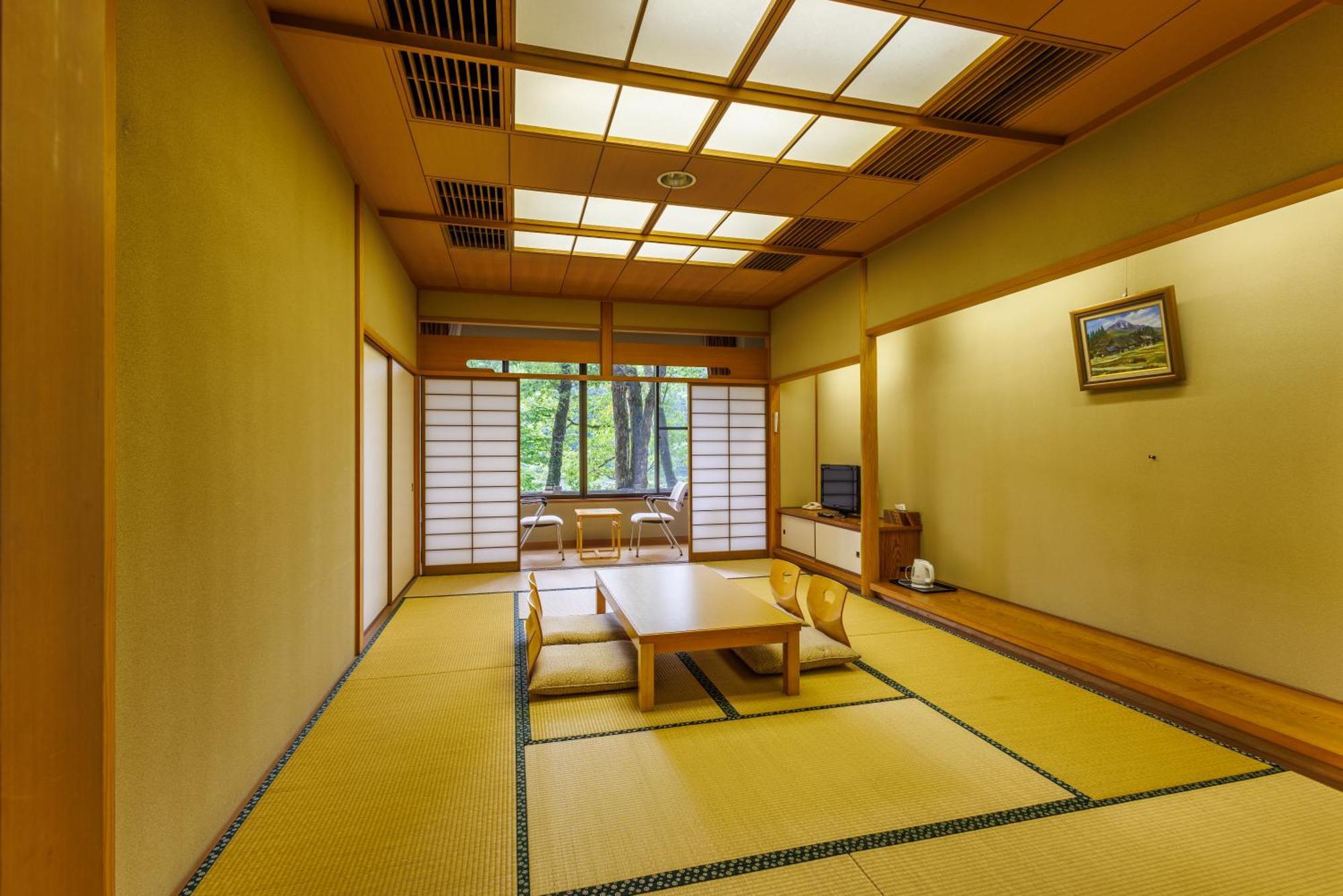 Okutamaji Hotell Ome Exteriör bild